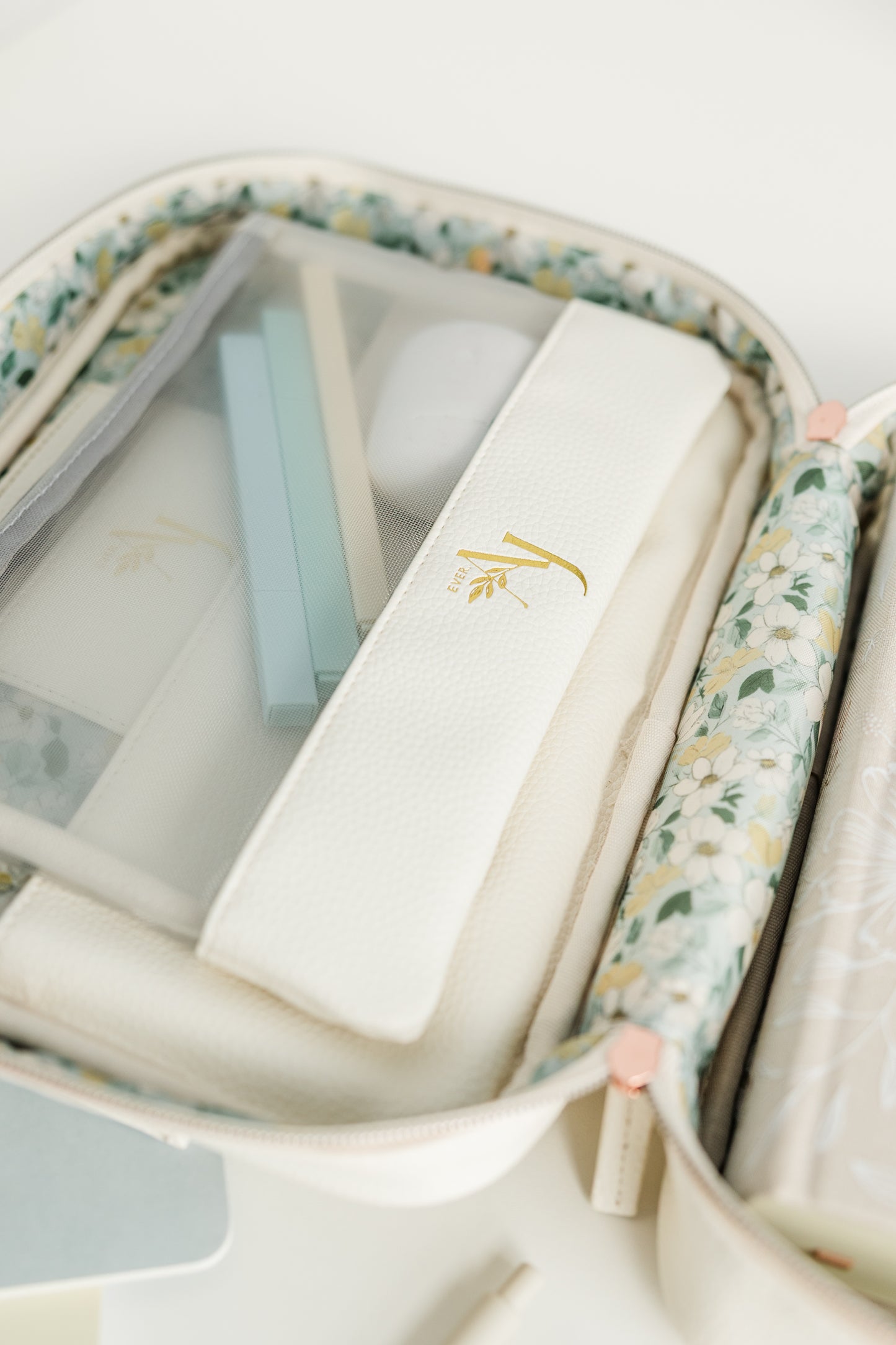 NEW! DOVE Bible Bag Crossbody, Bible Cover, DOVE