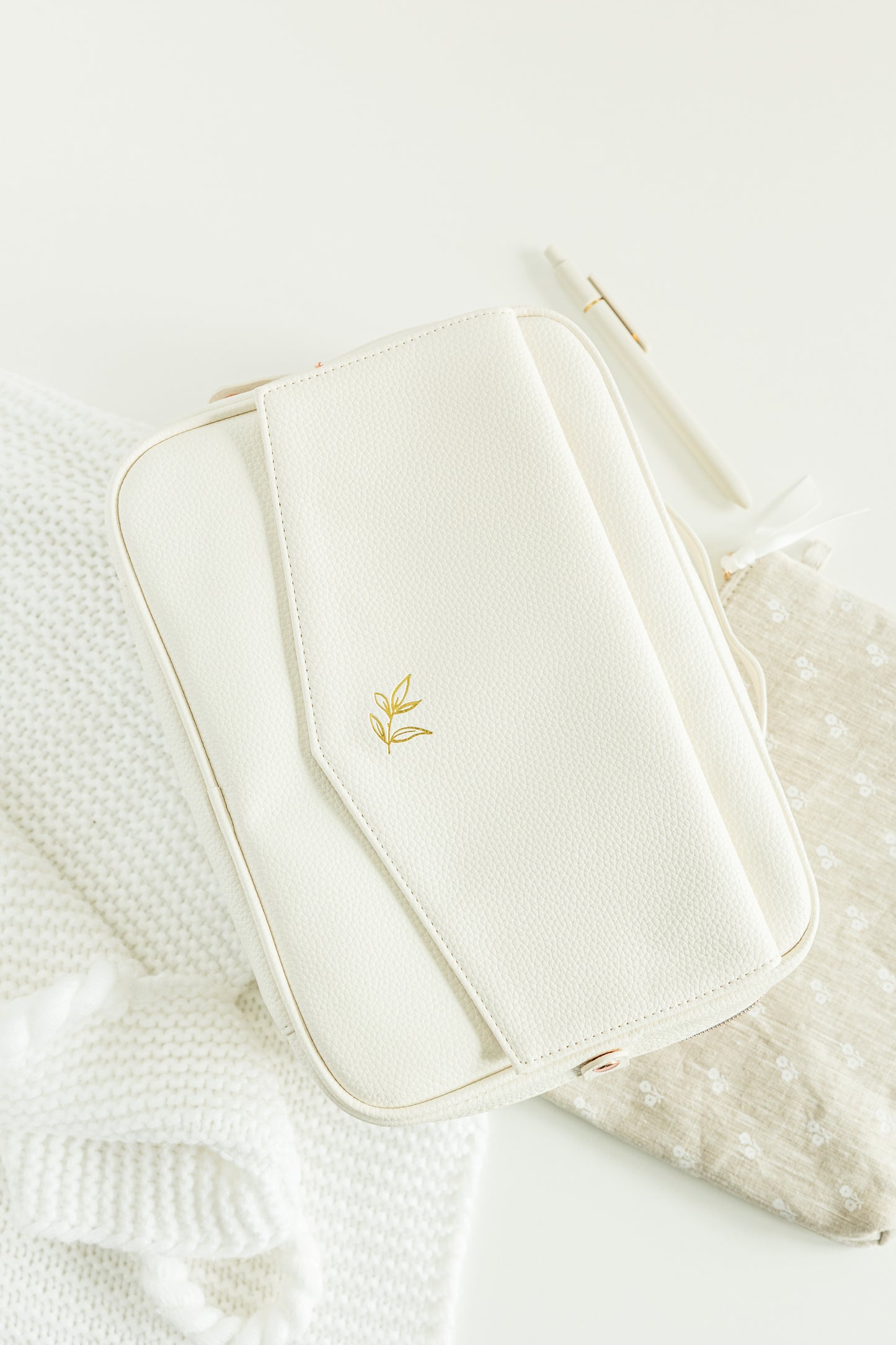 NEW! DOVE Bible Bag Crossbody, Bible Cover, DOVE