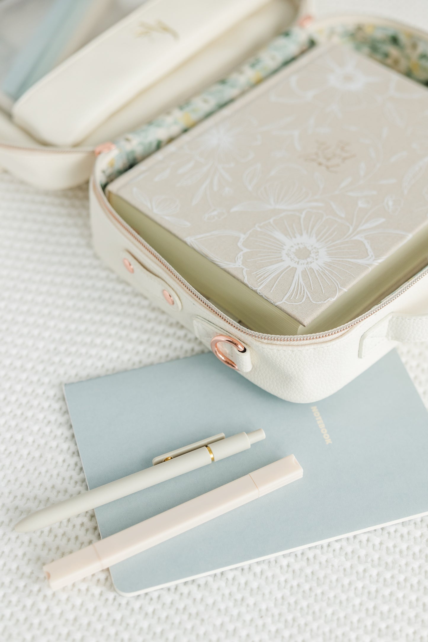 NLT Notetaking Bible: Cordova Theme