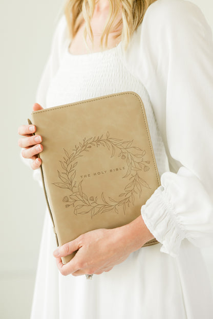 (Wholesale) Wreath Bible Case, Debossed
