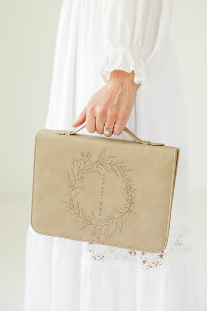 (Wholesale) Wreath Bible Case, Debossed