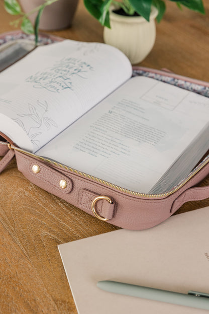 PRE-ORDER! LAVENDER Bible Bag Crossbody, Bible Cover, LAVENDER