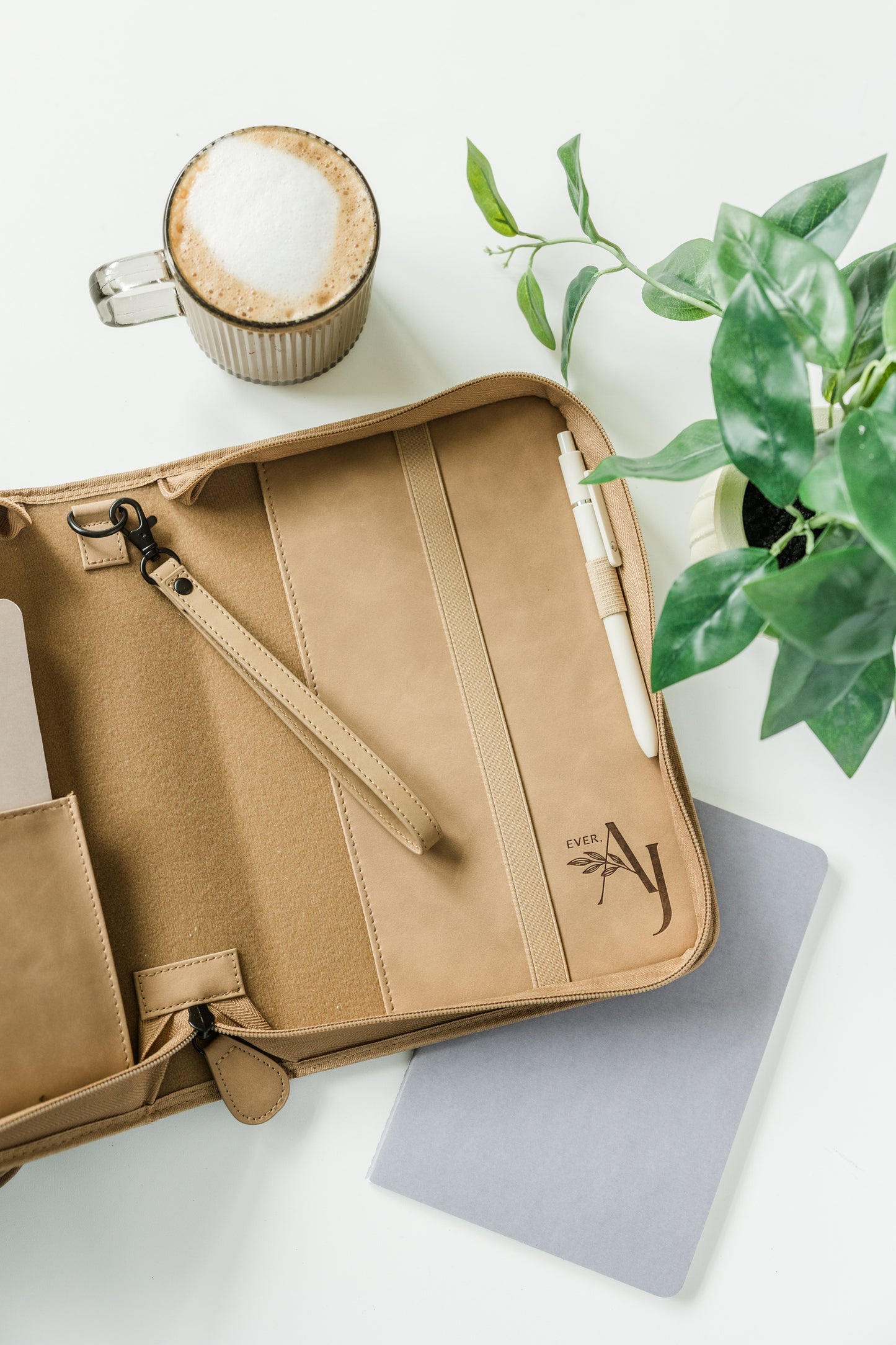 Single Floral Bible Case, Vegan Leather, Heat-Stamp-Debossed (Wholesale)