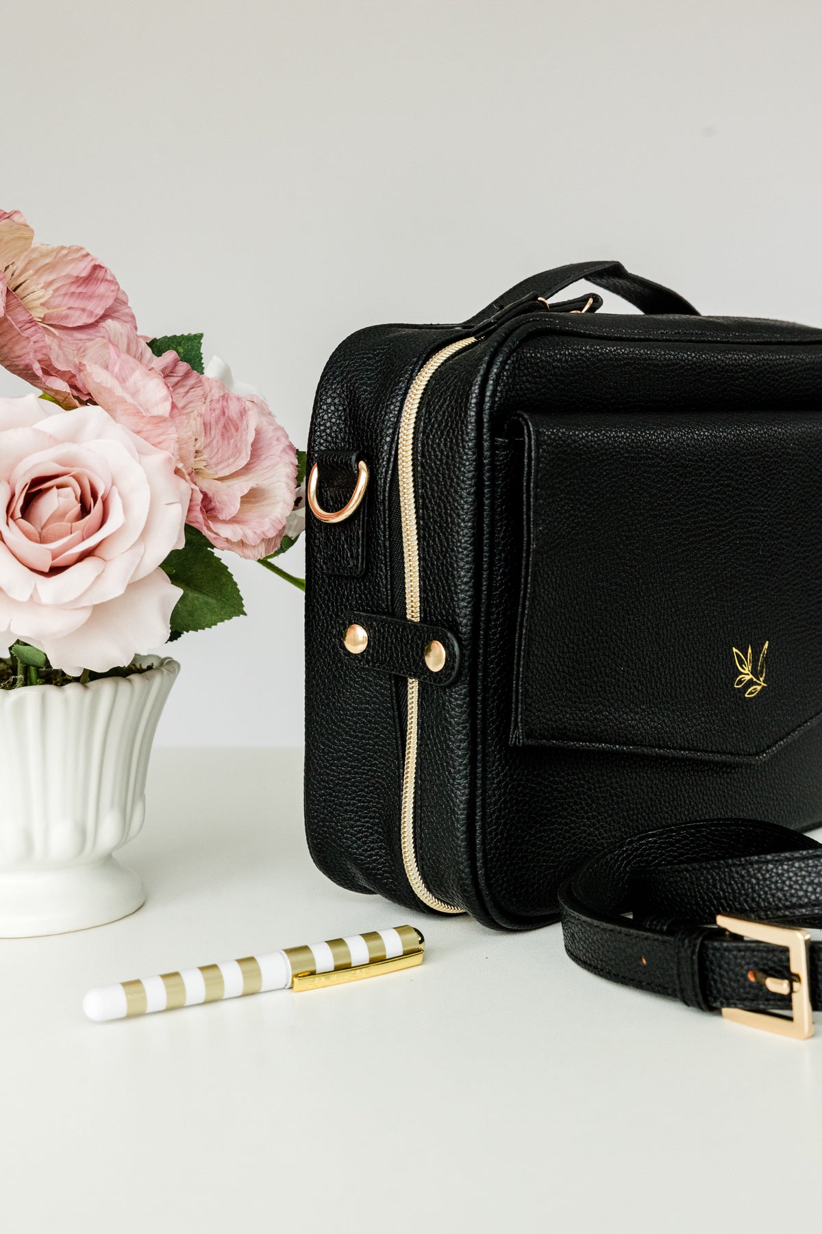 (Wholesale) BLACK Bible Bag Crossbody, Bible Cover, BLACK