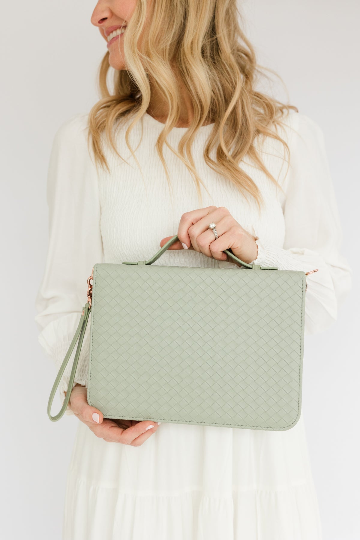 (Wholesale) Weave Bible Case, Crossbody SAGE