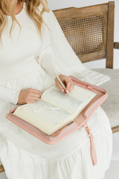 (Wholesale) Weave Bible Case, Crossbody BLUSH