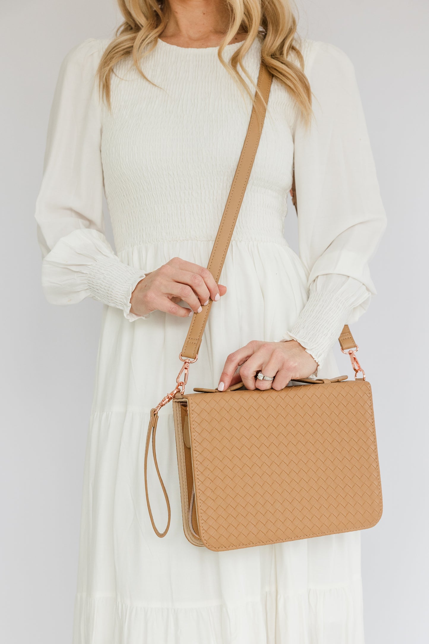 Caramel Weave Bible Case, Crossbody, Caramel
