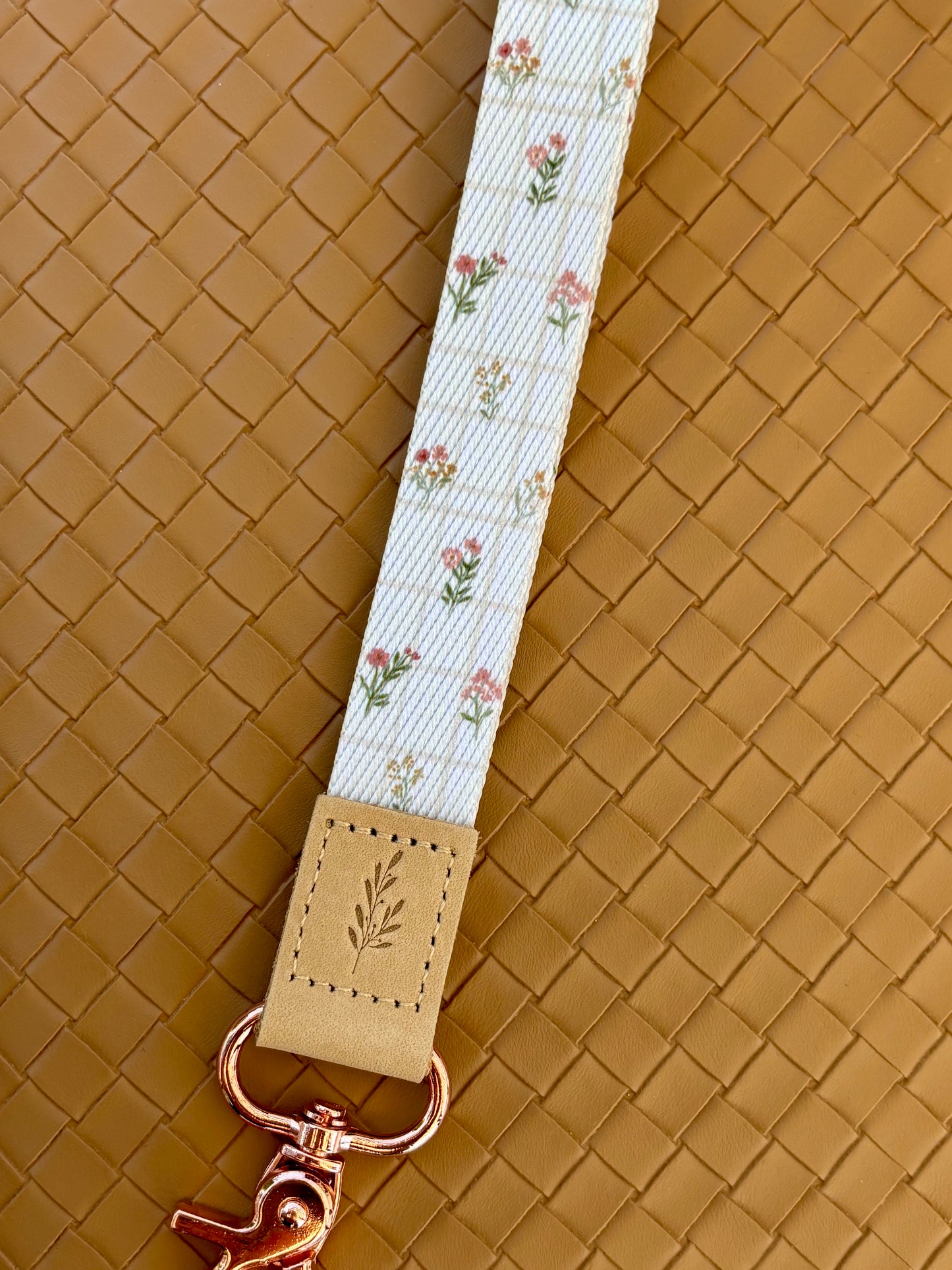(Wholesale) Wristlet Keychain Picnic Bloom