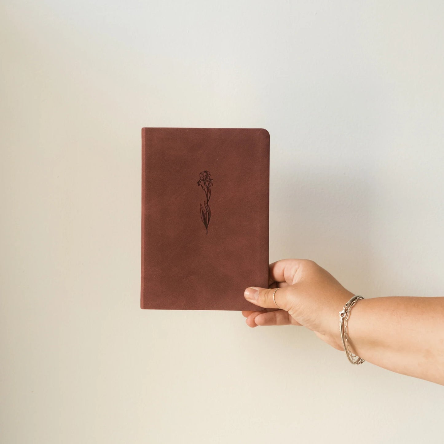 Notebook: Helena Theme